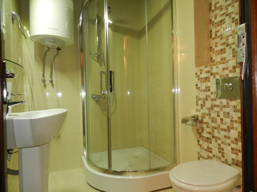 Aparthotel In Orbi Sea Towers Batoemi Buitenkant foto