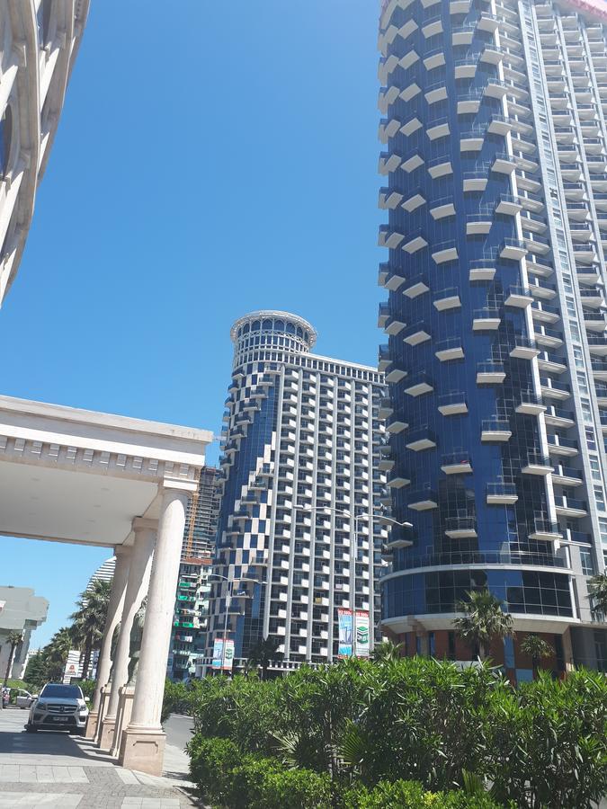 Aparthotel In Orbi Sea Towers Batoemi Buitenkant foto