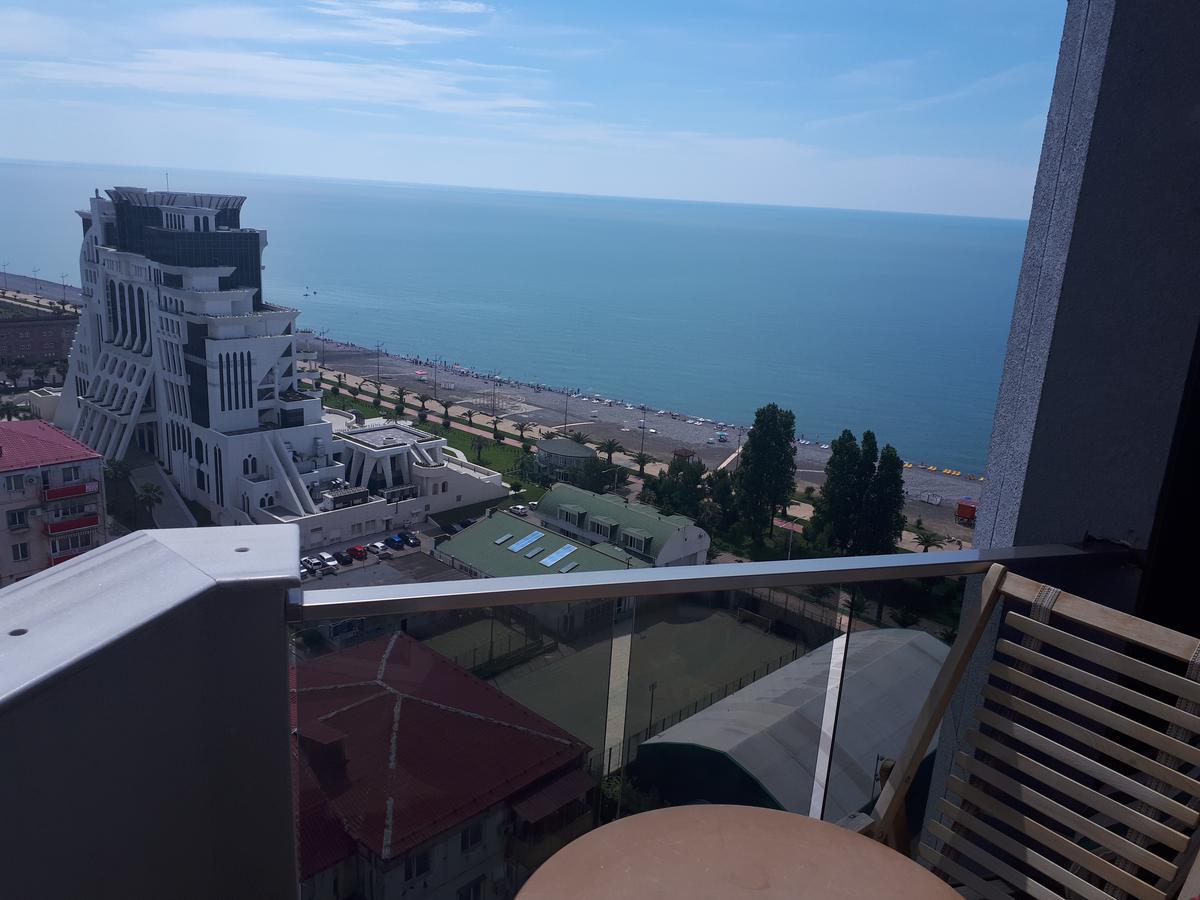 Aparthotel In Orbi Sea Towers Batoemi Buitenkant foto
